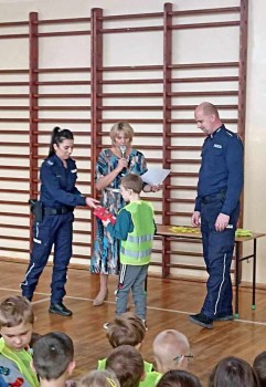 spotkanie-z-policjantami_klasy-1_3_4