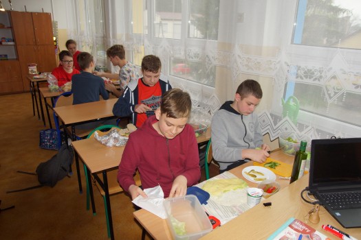 Zdrowe_jedzenie_klasy_4_8_35