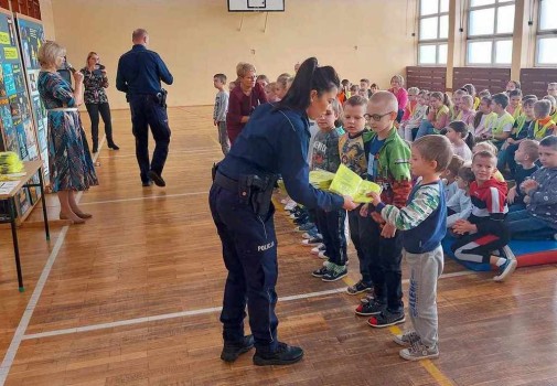 spotkanie-z-policjantami_klasy-1_3_32