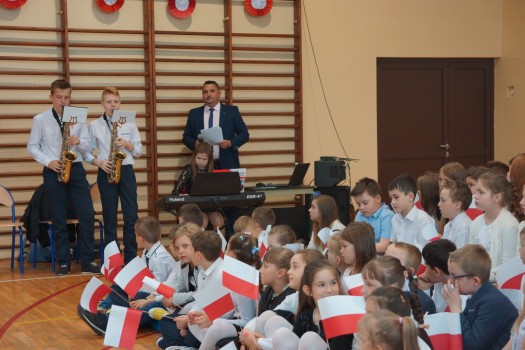 Święto-3-maja-akademia-24