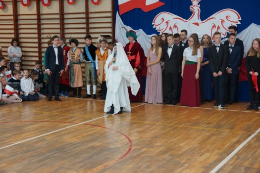 Święto-3-maja-akademia-34