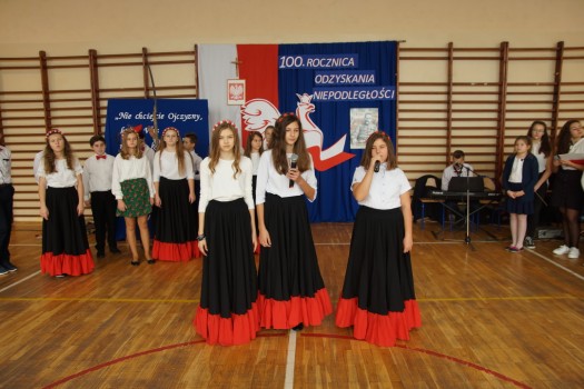 Akademia z okazji 100 odzyskania niepodległości przez Polskę 65