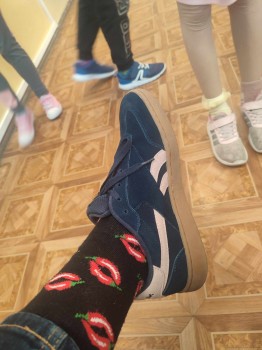 Dzien-kolorowej-skarpetki_12