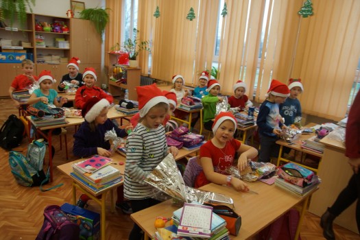 Wizyta Św Mikołaja w naszej szkole 17