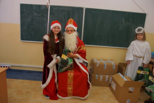 Wizyta Św Mikołaja w naszej szkole 6