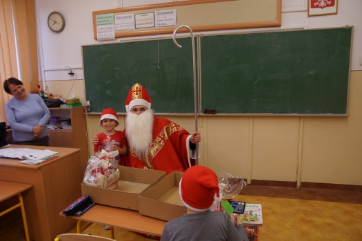 Wizyta Św Mikołaja w naszej szkole 7