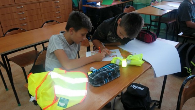 Przygotowania do odblaskowego happeningu 3