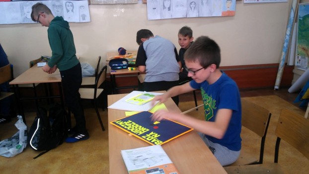 Przygotowania do odblaskowego happeningu 5