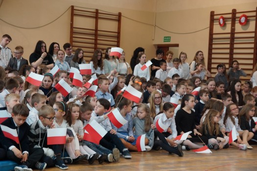 Święto-3-maja-akademia-3