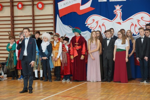 Święto-3-maja-akademia-30