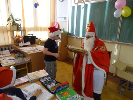 Wizyta Św. Mikołaj wnaszej szkole 30