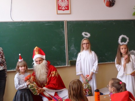 Wizyta Św. Mikołaj wnaszej szkole 8