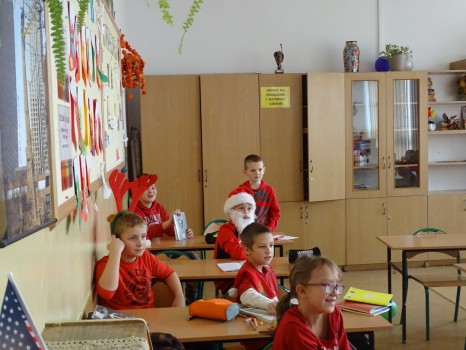 Wizyta Św. Mikołaj wnaszej szkole 9